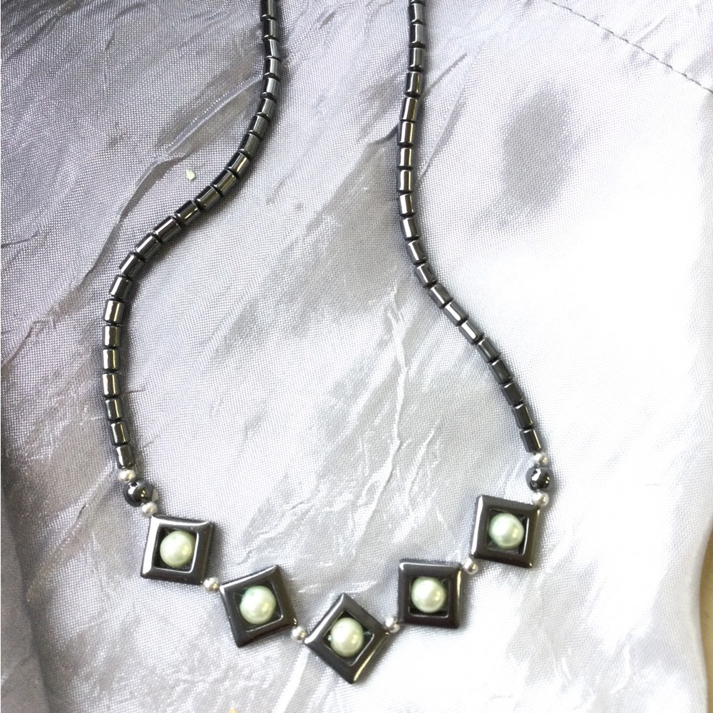 Silver-Tone Pearl Accent Geometric hematite Necklace